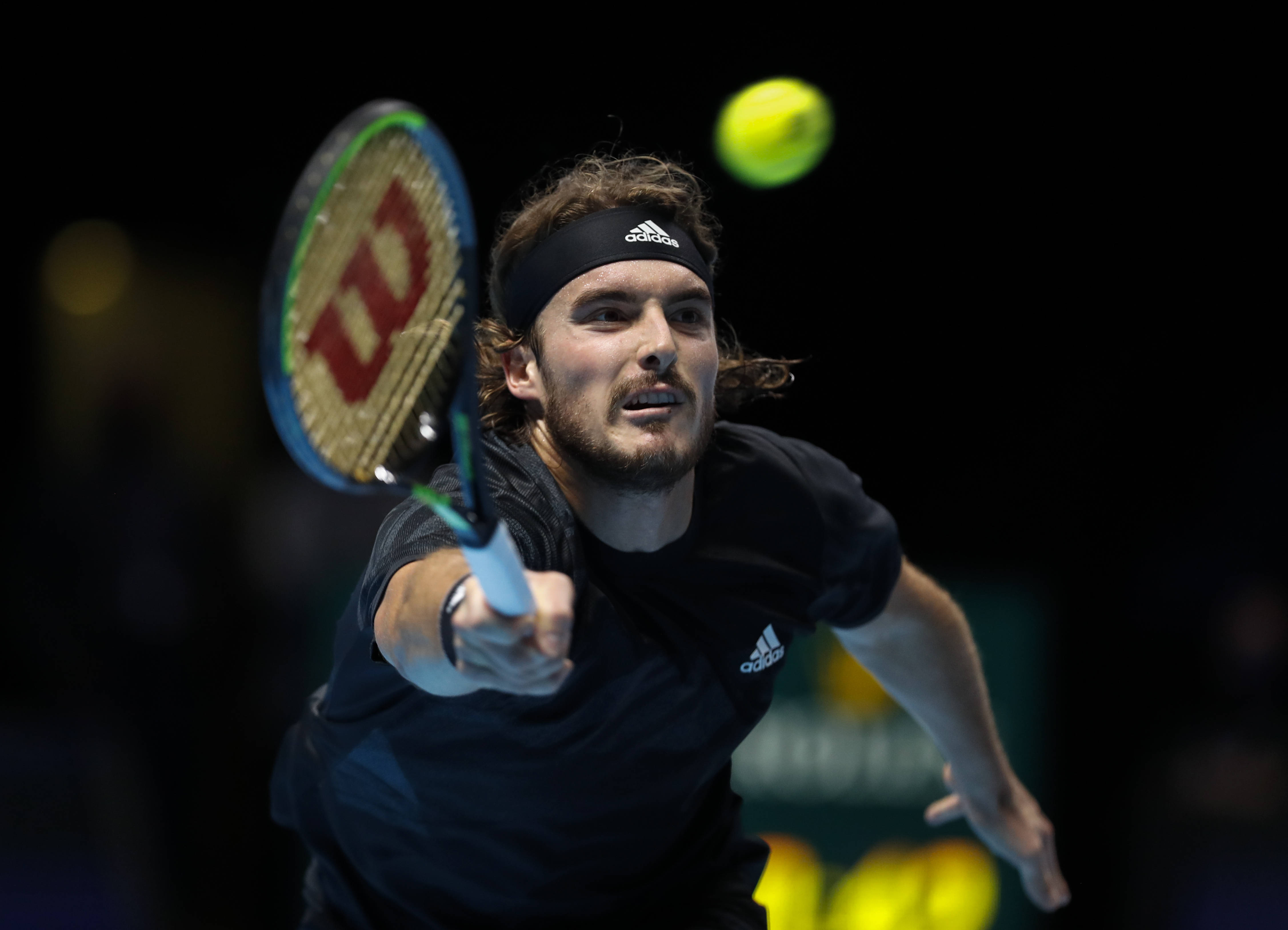 澳网鏖战ATP总决赛,西西帕斯关键制胜 澳网鏖战ATP总决赛,西西帕斯关键制胜