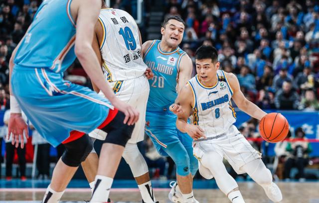 新疆队绝杀浙江队，克莱扛起全队